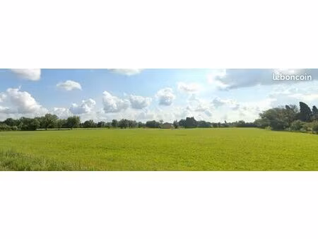 terrain 1 070 m² saint martin de crau