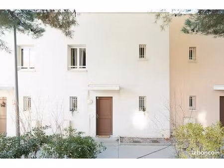 villa 4 pièces 83 m²