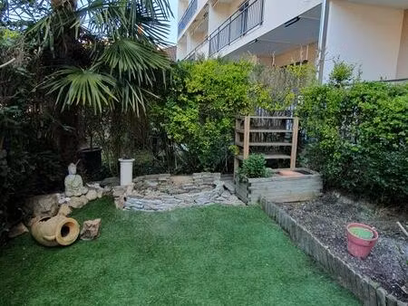 location studio meublé