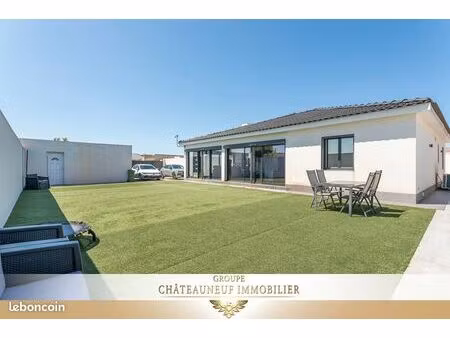villa 4 pièces 150 m²