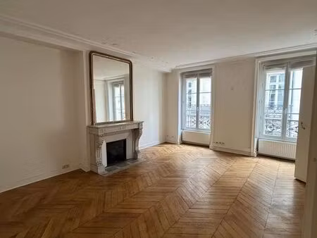 bureaux 85 m² paris 1er