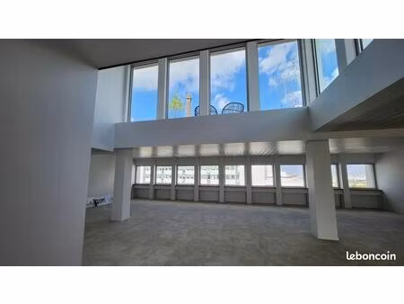 bureaux 550 m²