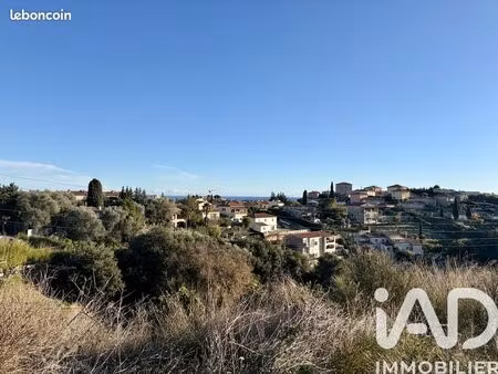 terrain 1700 m² nice