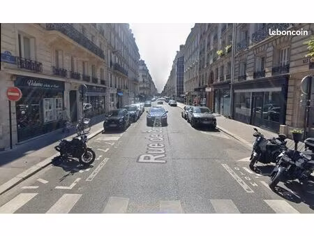 a louer paris 8 constantinople