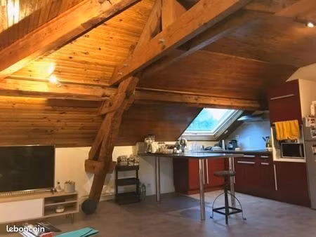 tassin : appartement mansardé 60m²