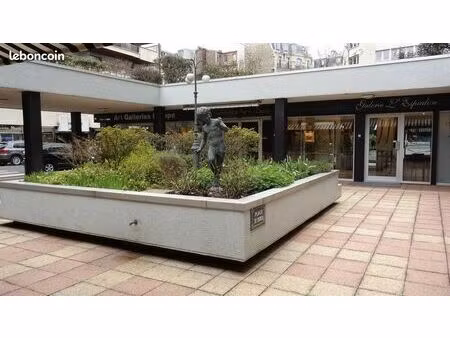 boutique 12 m² paris