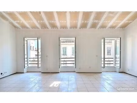 maison d' habitation 215m2 /r+3