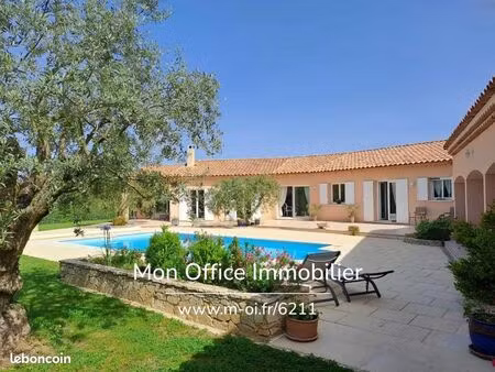 propriété 8 pièces 283 m²