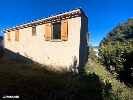 villa 6 pièces 102 m²