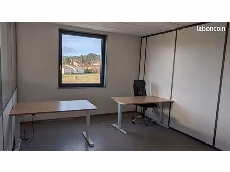 bureau 27 m² + coin repas commun - napollon