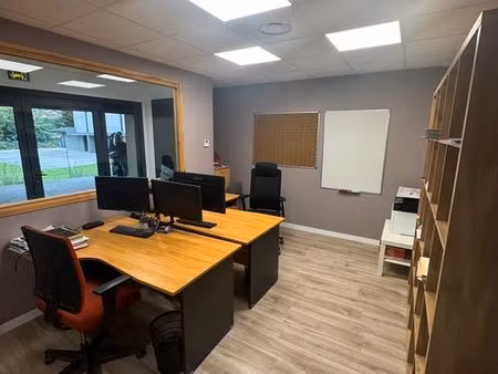 à louer – local professionnel mixte bureaux + stockage – 210 m² – marcilly-d’azergues (693