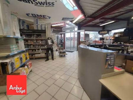 local commercial à vendre