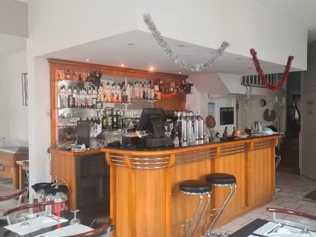 restaurant bar licence iv 120 places