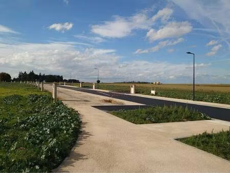 terrain constructible viabilisé à vendre