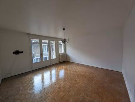 square habitat valence