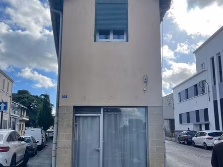 local commercial 70m²