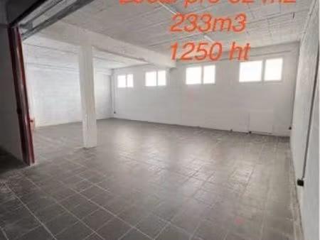 local à louer 62 m2