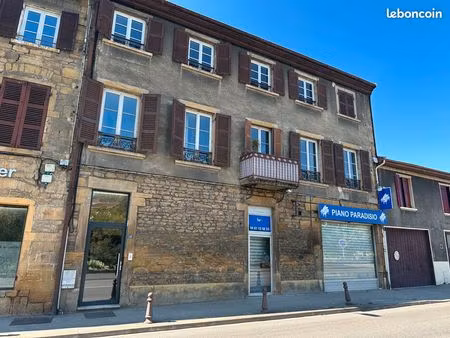 local sain bel 130m²