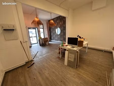 local 90 m² saint martin de crau