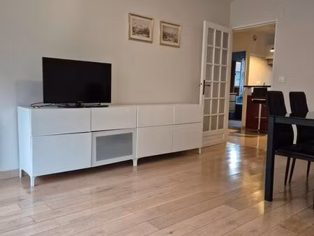 location t2 paris 13 proche place italie  tolbiac  butte aux cailles