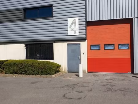 entrepot à thorigny