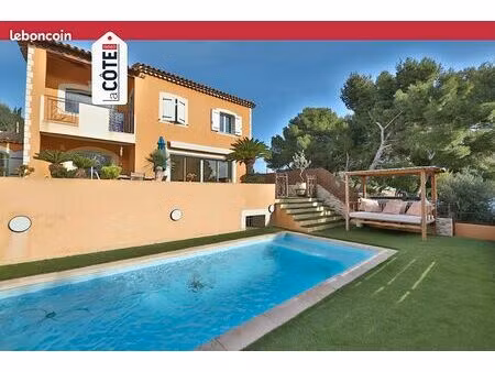 maison 7 pièces 195 m²