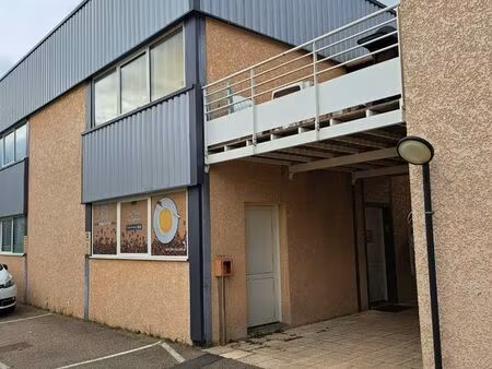 a louer local d'activités / bureaux 120 m²