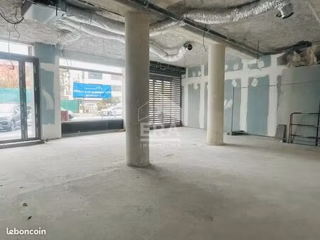 local commercial 212 m² cagnes sur mer