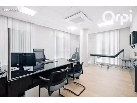 service bureaux 190 m²