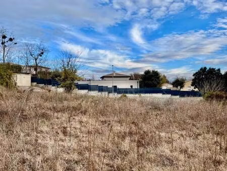 terrain constructible viabilisé à vendre