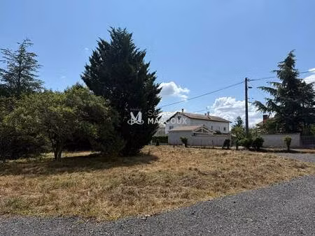 terrain constructible viabilisé à vendre