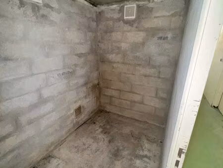 à louer / cave aix en provence