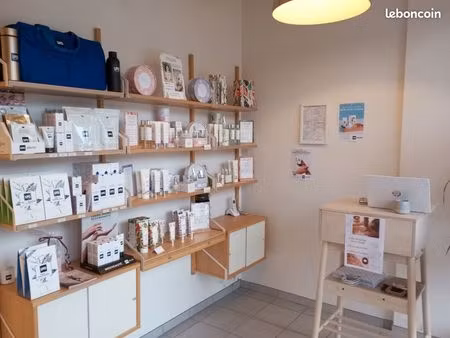 vend institut de beauté
