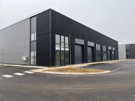 local d'activités à vendre