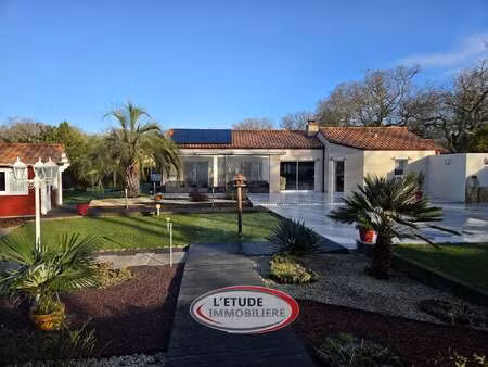 vente maison piscine à pornic (44210) : à vendre piscine / 150m² pornic