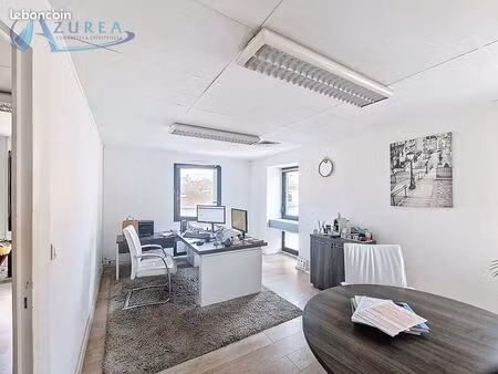 bureaux 82 m² cannes