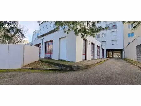 bureaux 154 m² saint-priest