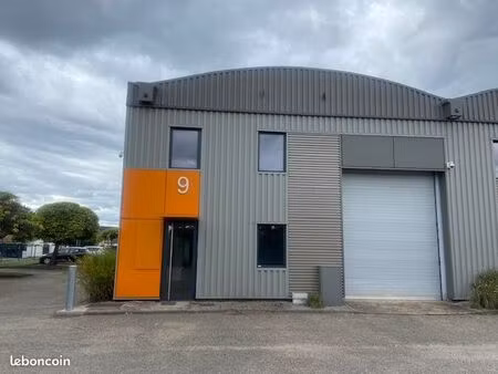 dardilly : 254 m2 dont 120 m2 de bureaux + 134 m2 entrepot