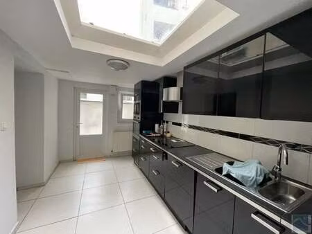 appartement à louer à etterbeek € 950 (ljm7k) - immo cd | zimmo