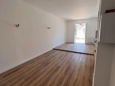 appartement t3 avec terrasse