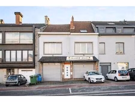 atelier avec appartement