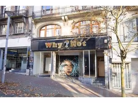 beau rez commercial idéalement situé