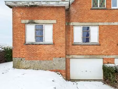 maison 3 façades à rénover + jardin