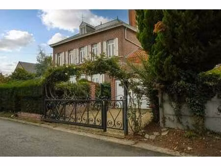 propriété de caractère à marquain  aux portes de tournai