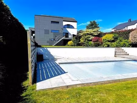 magnifique villa moderne à quelques pas du centre-ville