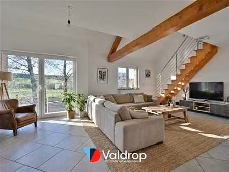 magnifique duplex 3ch - 2 sdb / valdrop immo