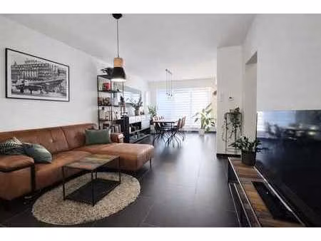 appartement duplex avec terrasse sur le toit ensoleillée