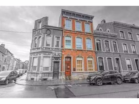 immeuble de rapport en ordre d'urbanisme et d'incendie