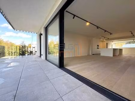 neuf - grande terrasse - peb a