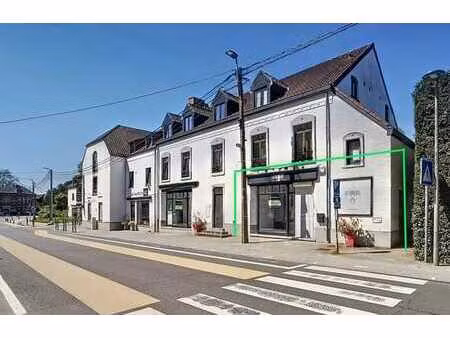 lasne centre: surface commerciale - top visibilité!